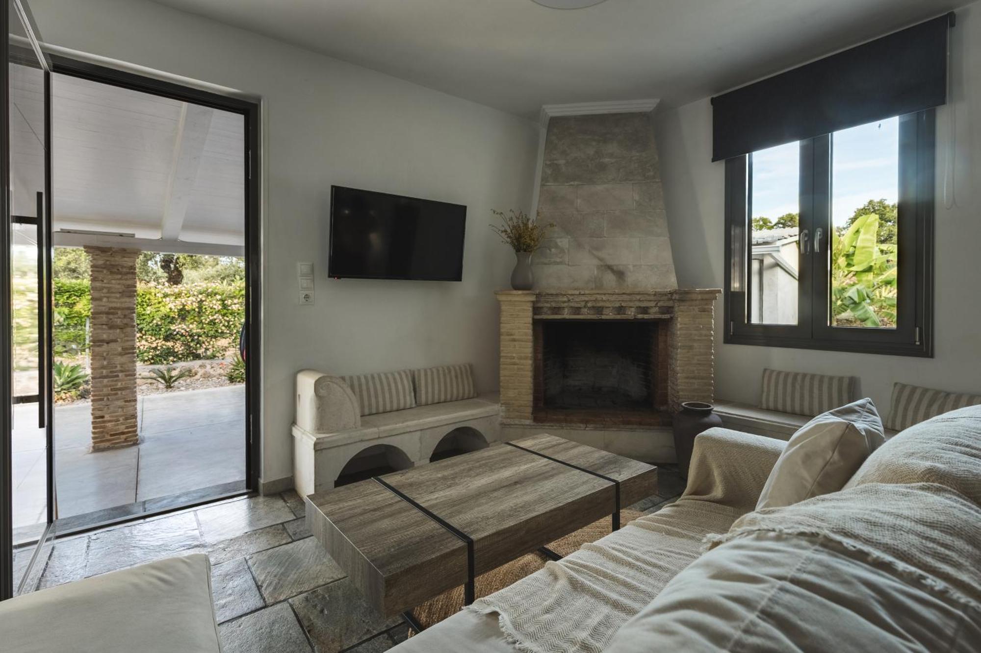 Binios Villa - Private Pool, Walking Distance From The Beach Vasilikos  Luaran gambar